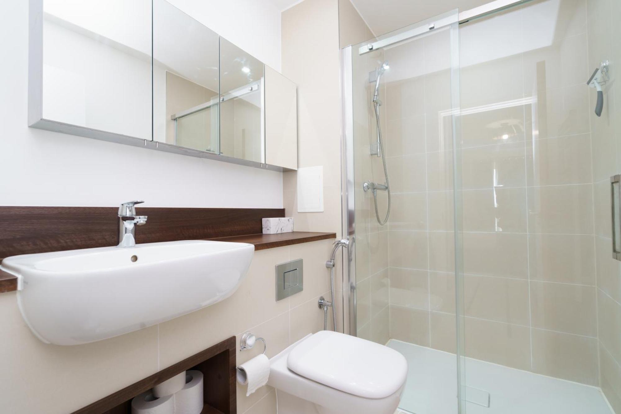 Stylish Surrey Quays Apartment - 10 Mins From Station Londra Esterno foto
