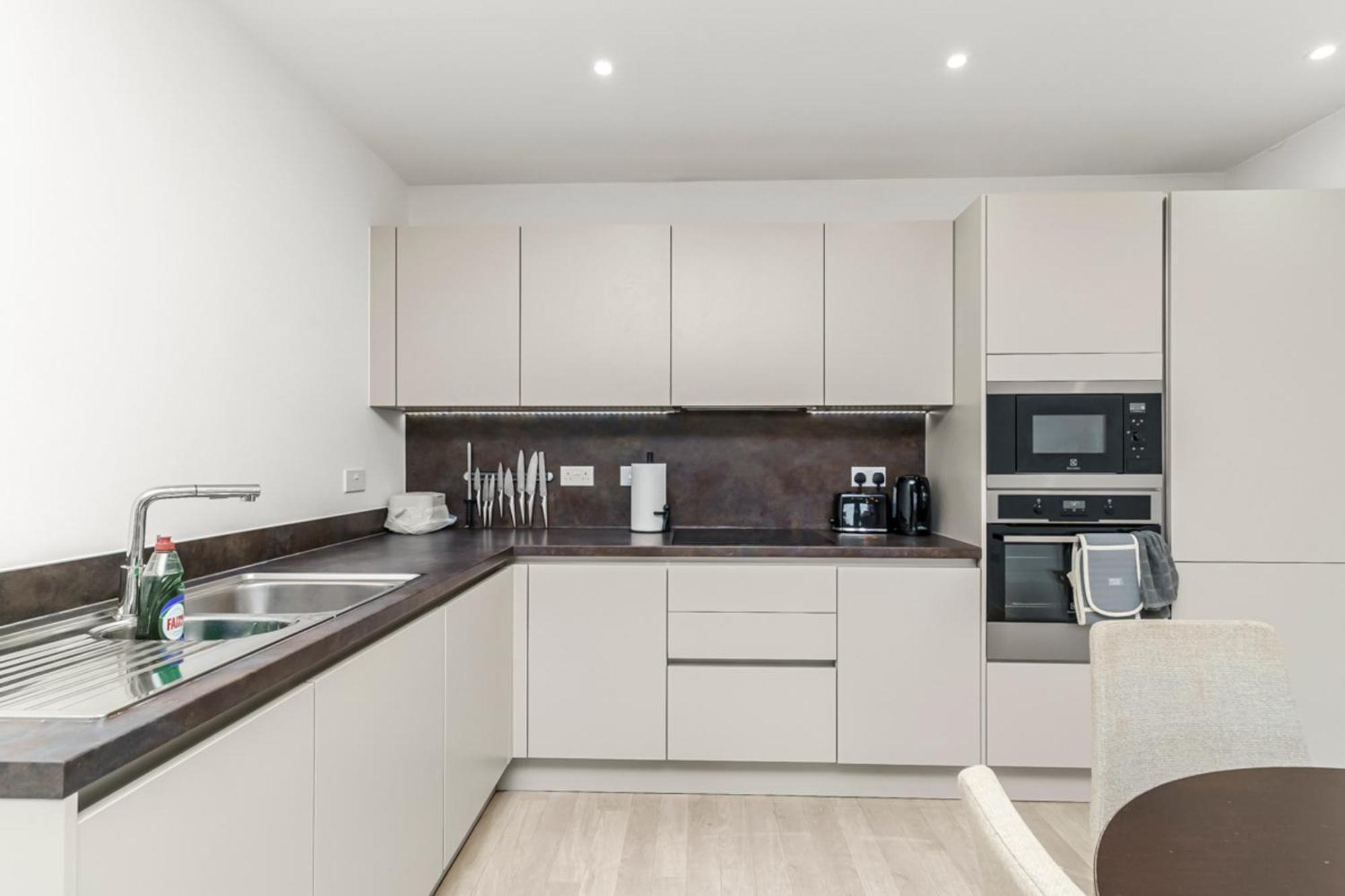 Stylish Surrey Quays Apartment - 10 Mins From Station Londra Esterno foto